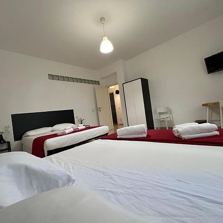 Отель Peppe'S Bed Рим Экстерьер фото