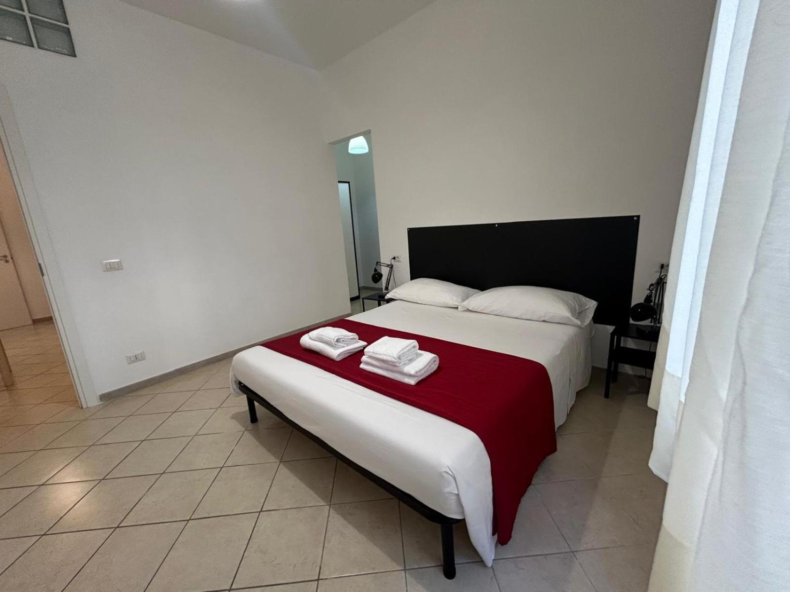 Отель Peppe'S Bed Рим Экстерьер фото